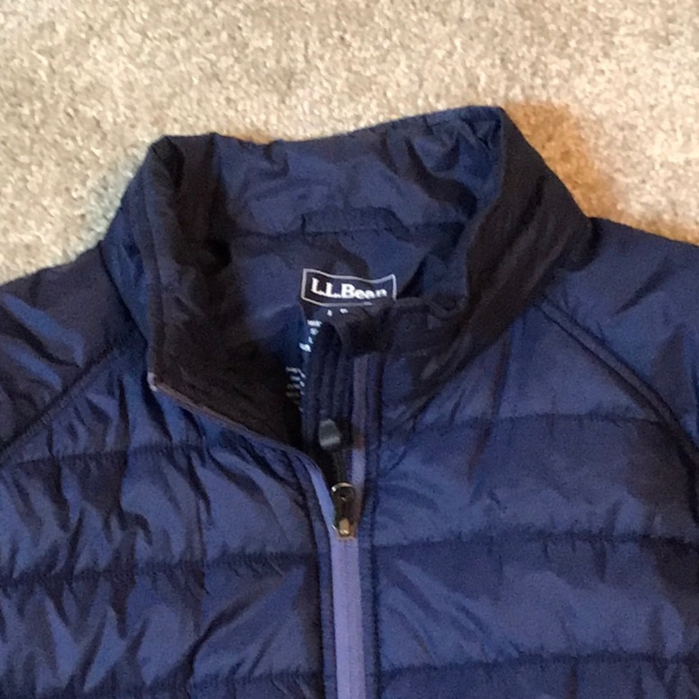 L.L. Bean Navy Blue Quilted Puffer Jacket - Picture 2 of 6